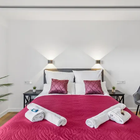 Aparthotel Suite4me - Moderne I Kueche I Balkon I Waschmaschine Dietzenbach
