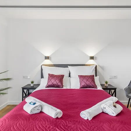 公寓式酒店 Suite4me - Moderne I Kueche I Balkon I Waschmaschine 迪岑巴赫