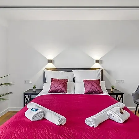Aparthotel Suite4me - Moderne I Kueche I Balkon I Waschmaschine Dietzenbach
